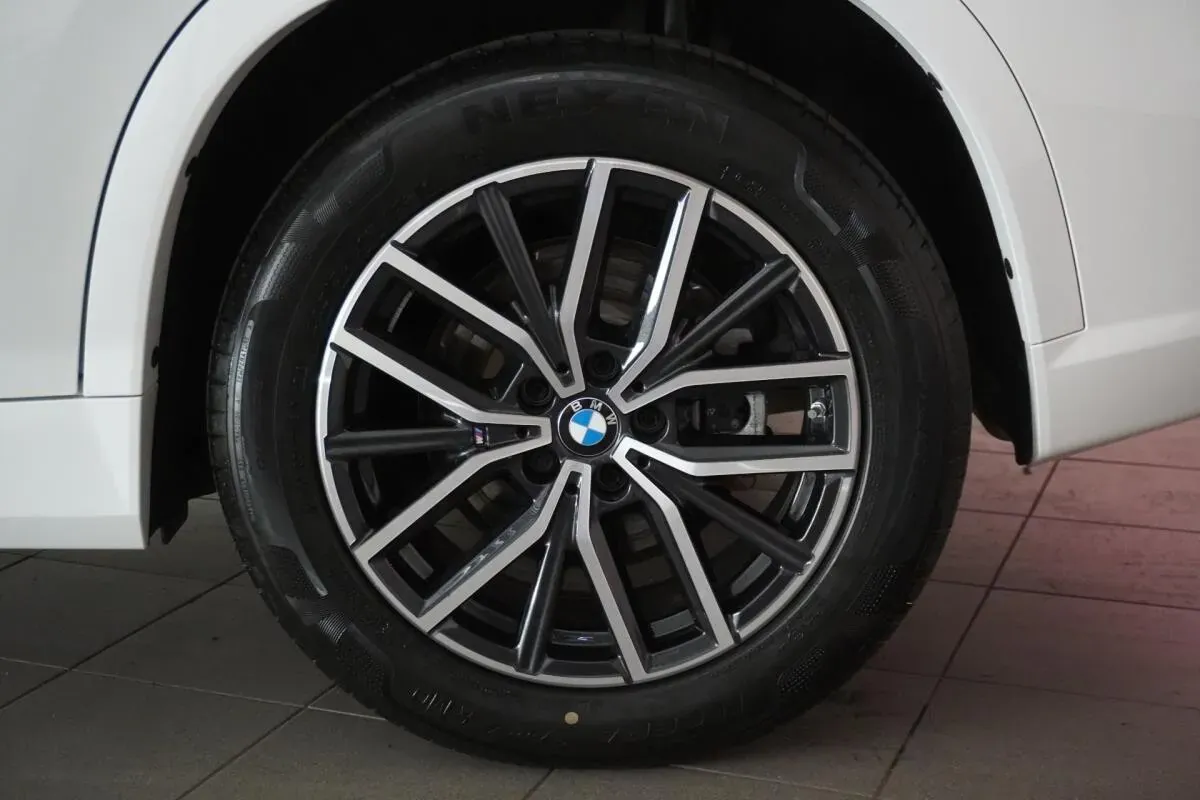 BMW X1 2025 photo 3