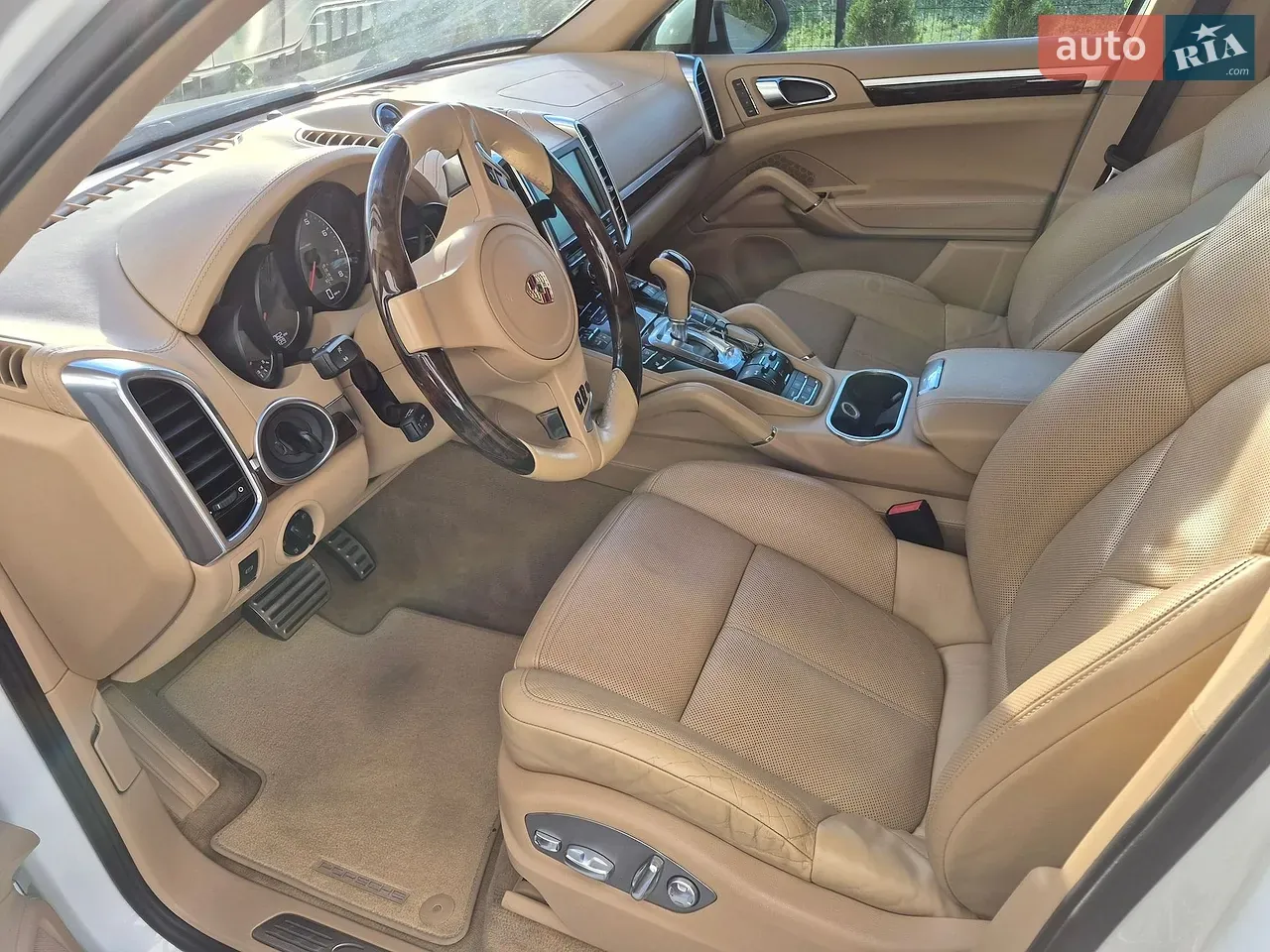 Porsche Cayenne 2011 photo 4