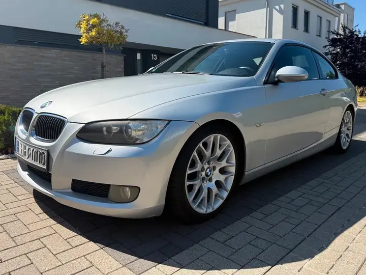 BMW 320I Coupé