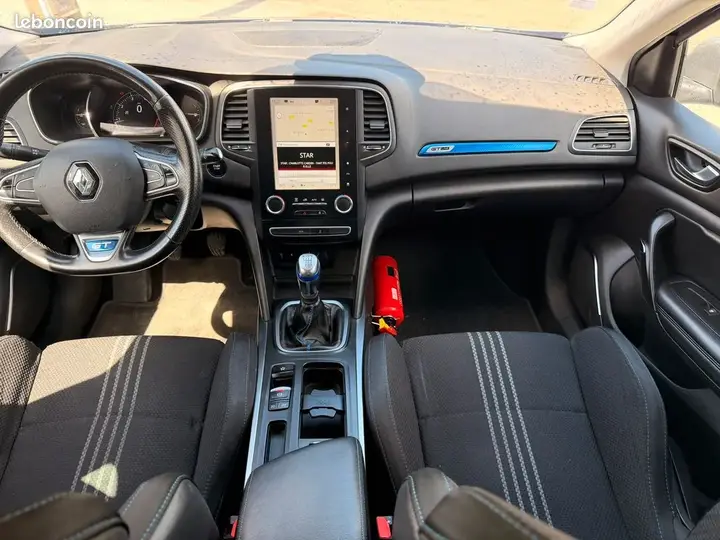 Renault Megane 2018 photo 3
