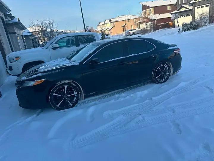 Toyota Camry 2020 photo 3