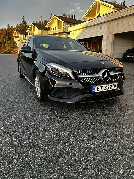 Mercedes-Benz A 180 2016 photo 2