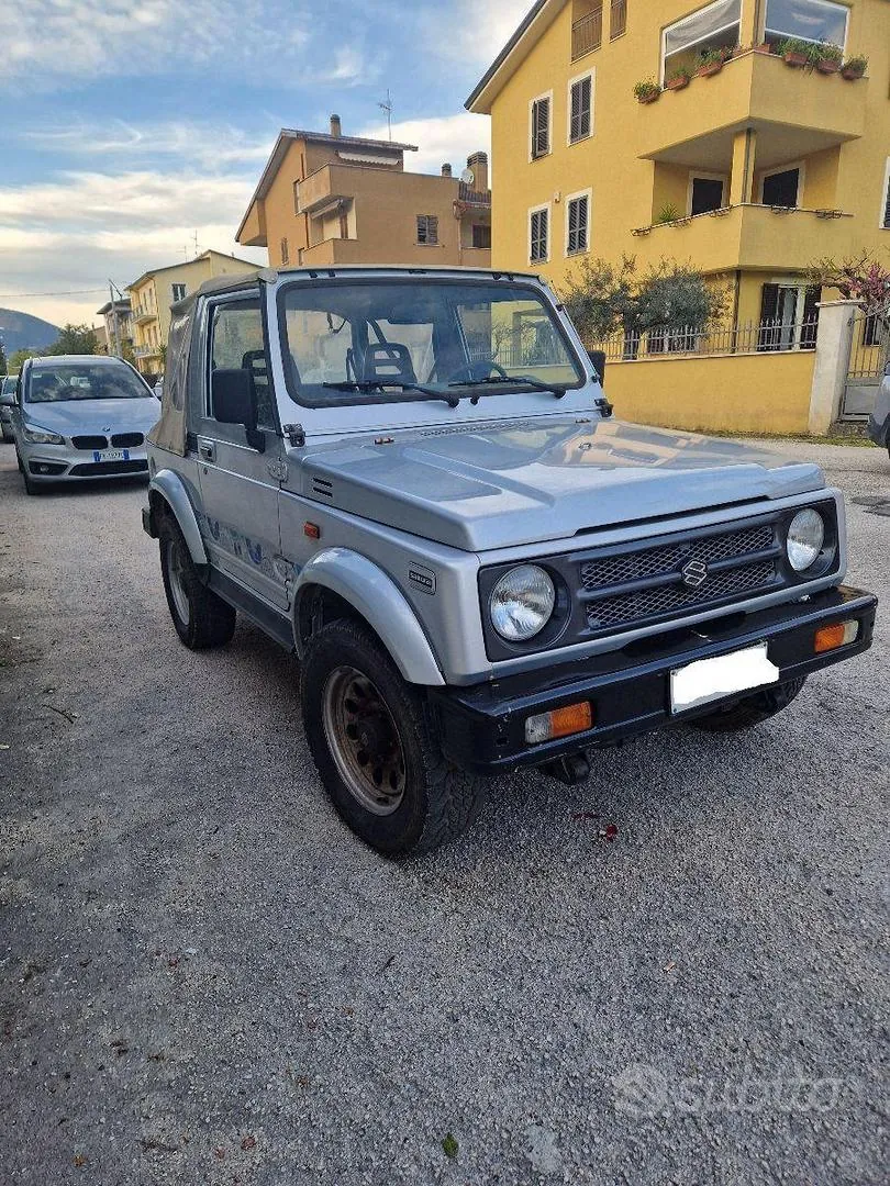 Suzuki Samurai