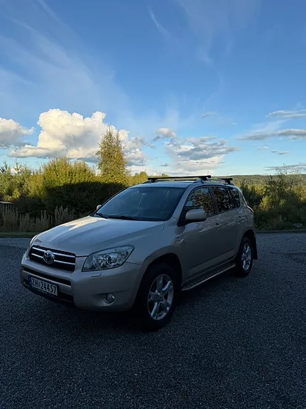 Toyota Rav4 2008 photo 2