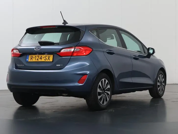 Ford Fiesta 2022 photo 2