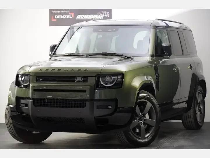 Land Rover Defender 110 photo 2
