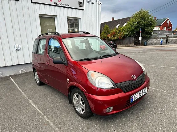 Toyota Yaris Verso 2002 photo 3