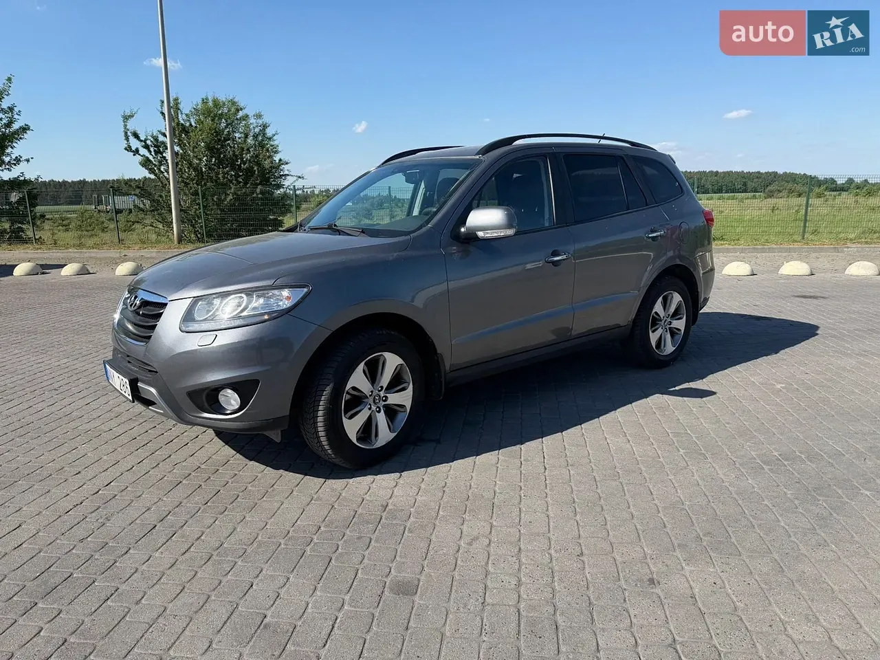 Hyundai Santa Fe 2011 photo 5