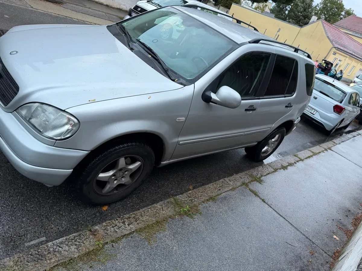 Mercedes-Benz M-Class
