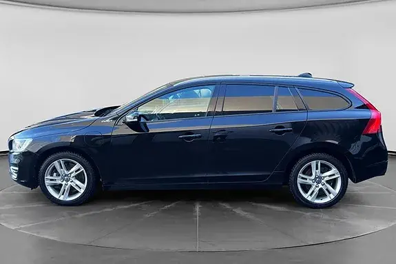 Volvo V60 2018 photo 2