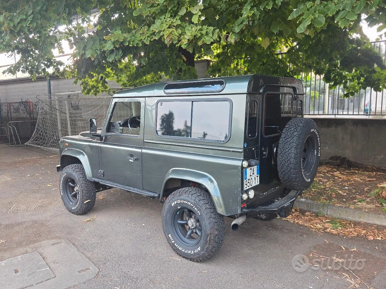 Land Rover Defender 90 2008 photo 3