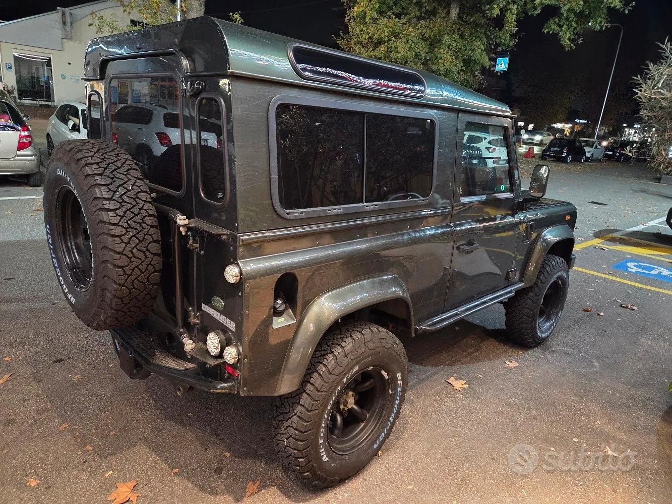 Land Rover Defender 90 2008 photo 4