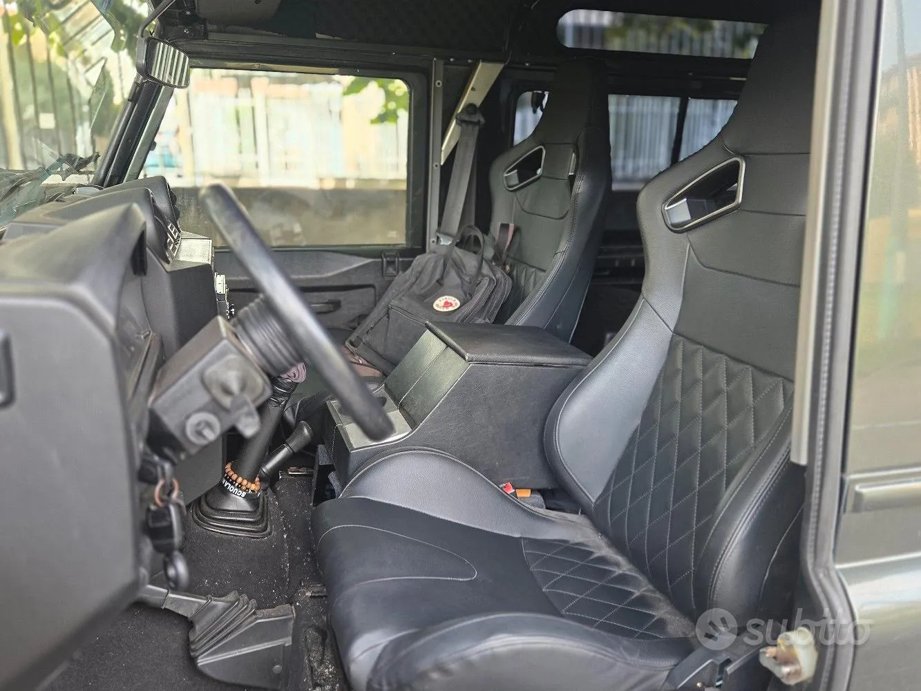 Land Rover Defender 90 2008 photo 5