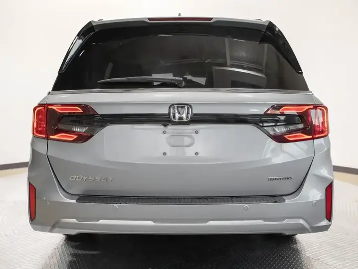 Honda Odyssey 2025 photo 4