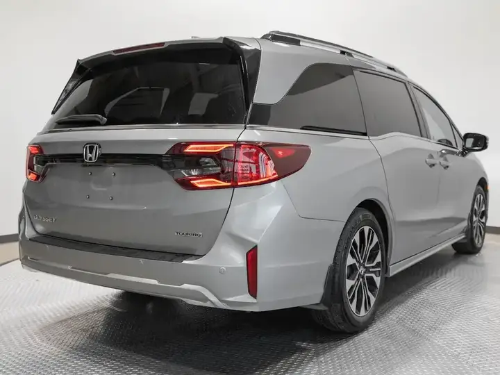 Honda Odyssey 2025 photo 5