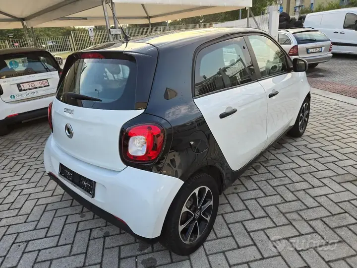 Smart Forfour 2016 photo 5