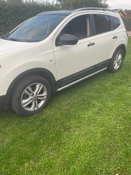Nissan Qashqai 2013 photo 2
