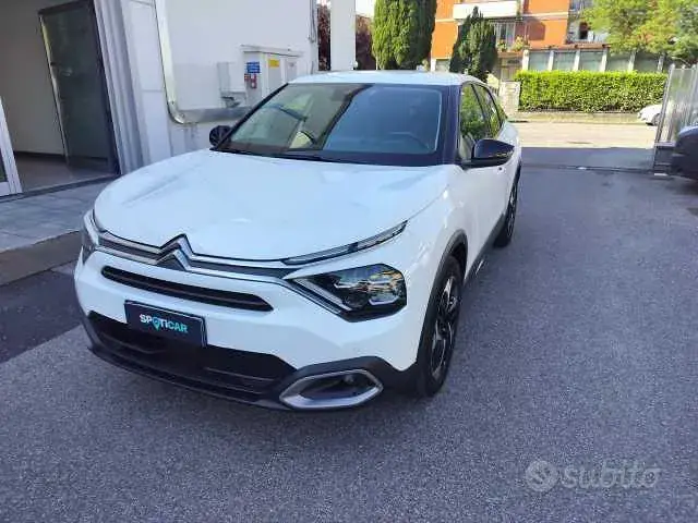 Citroen C4 2022 photo 2