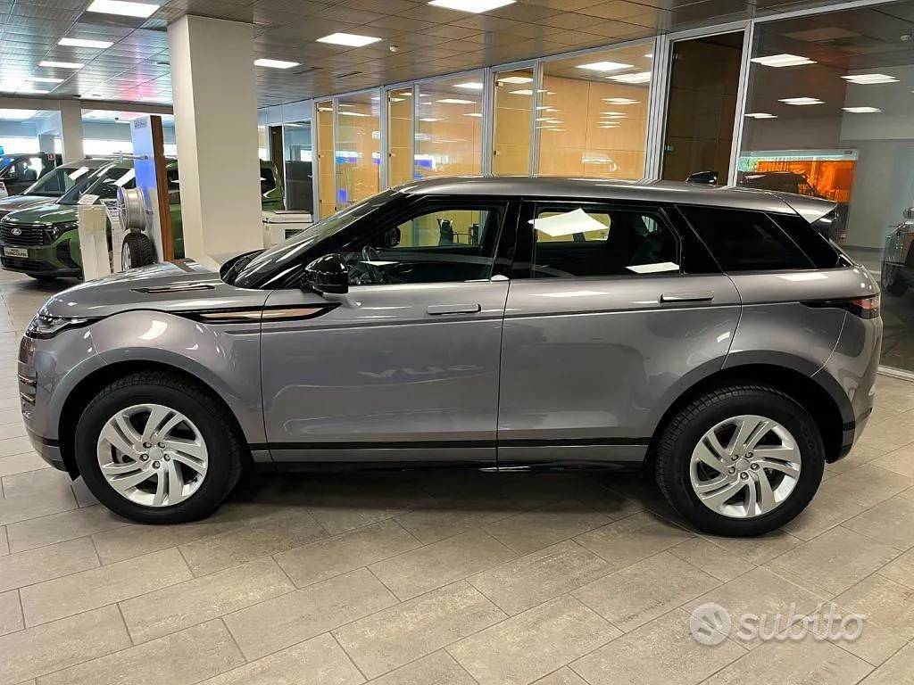 Land Rover Range Rover Evoque 2023 photo 4