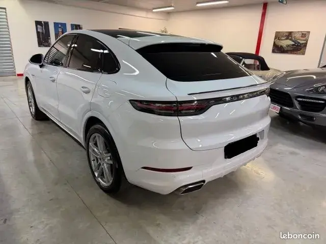 Porsche Cayenne 2021 photo 2