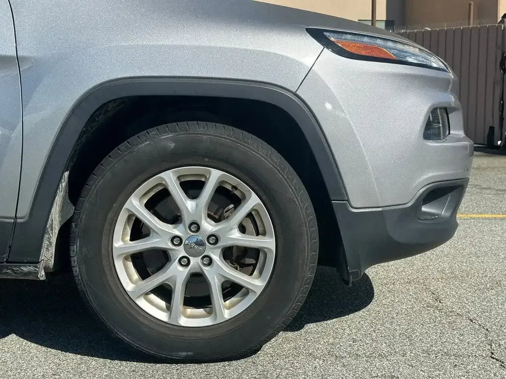 Jeep Cherokee 2015 photo 3