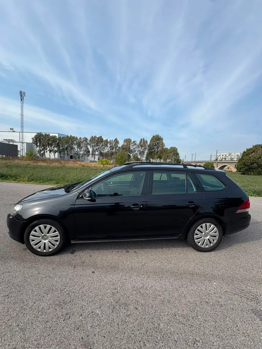 Volkswagen Golf 2012 photo 2