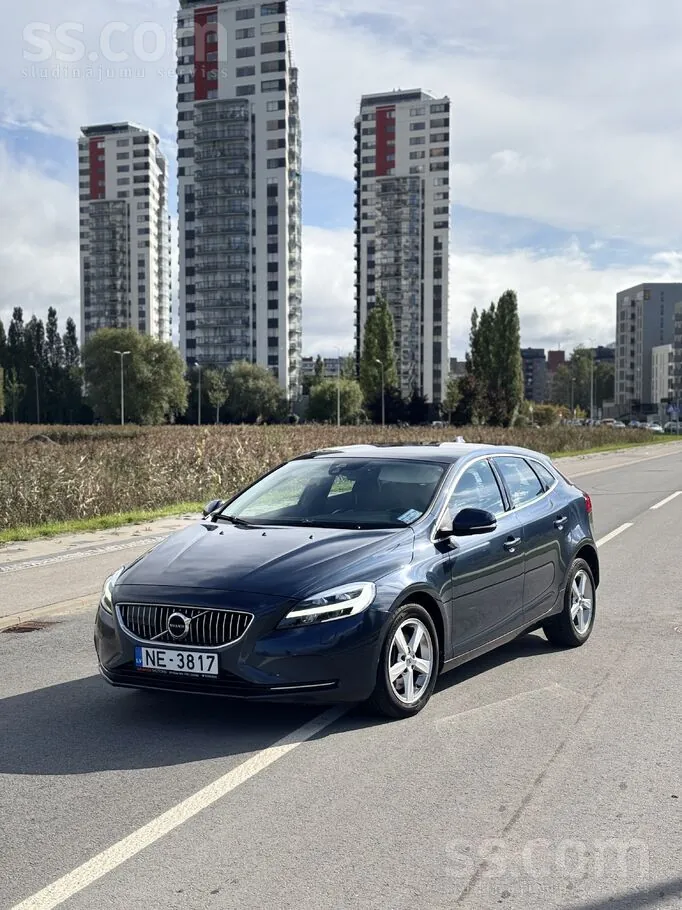 Volvo V40 2017 photo 2