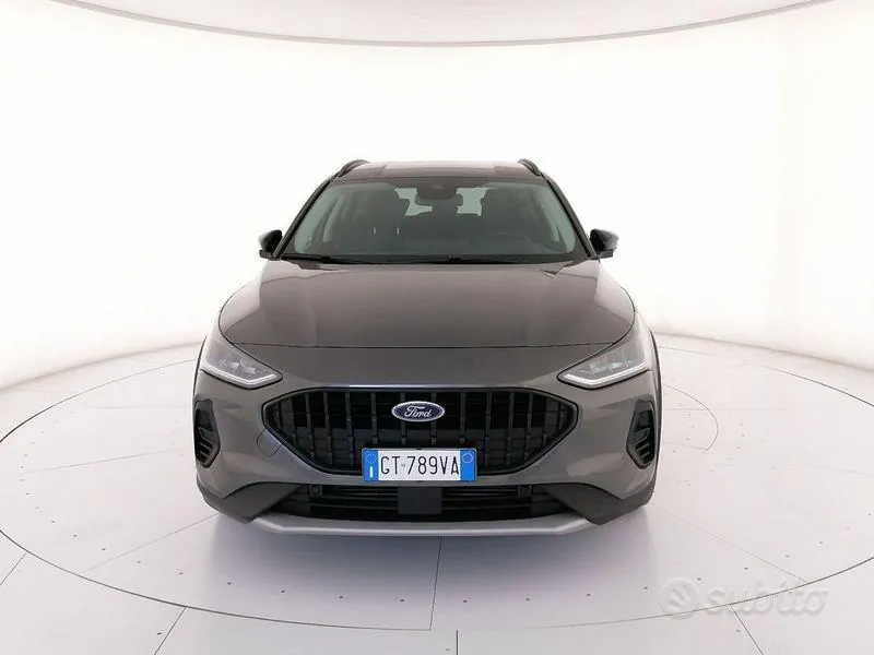Ford Focus 2024 photo 5