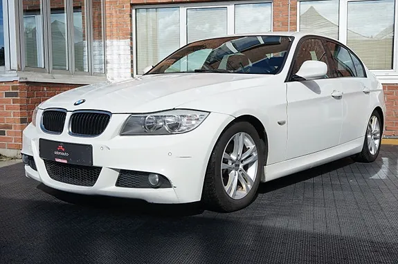BMW 318I 2011 photo 5