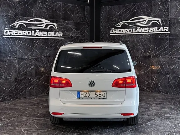 Volkswagen Touran 2013 photo 2