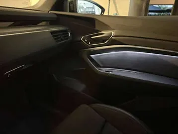 Audi Q8 E-Tron 2024 photo 3