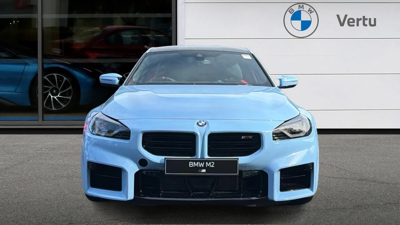 BMW M2 2026 photo 2