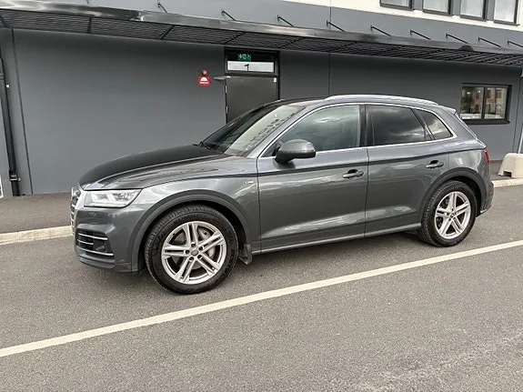Audi Q5 2019 photo 2