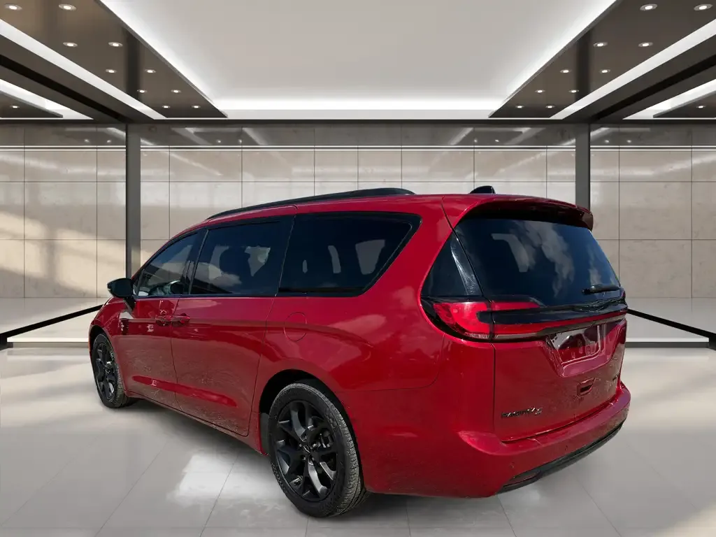 Chrysler Pacifica 2025 photo 4