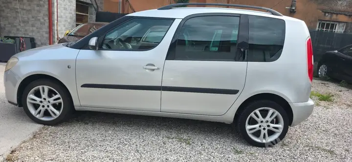 Skoda Roomster 2006 photo 3