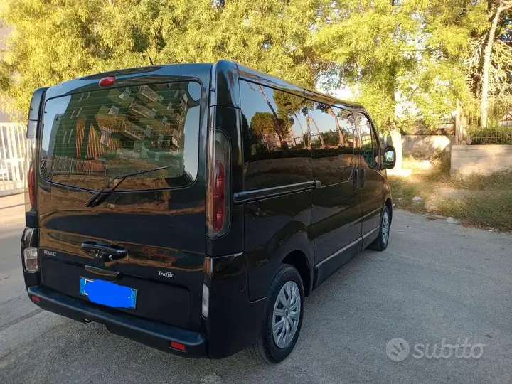 Renault Trafic 2007 photo 2