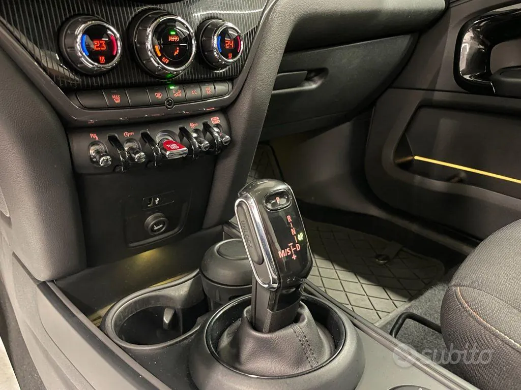 Mini Mini Countryman 2018 photo 2