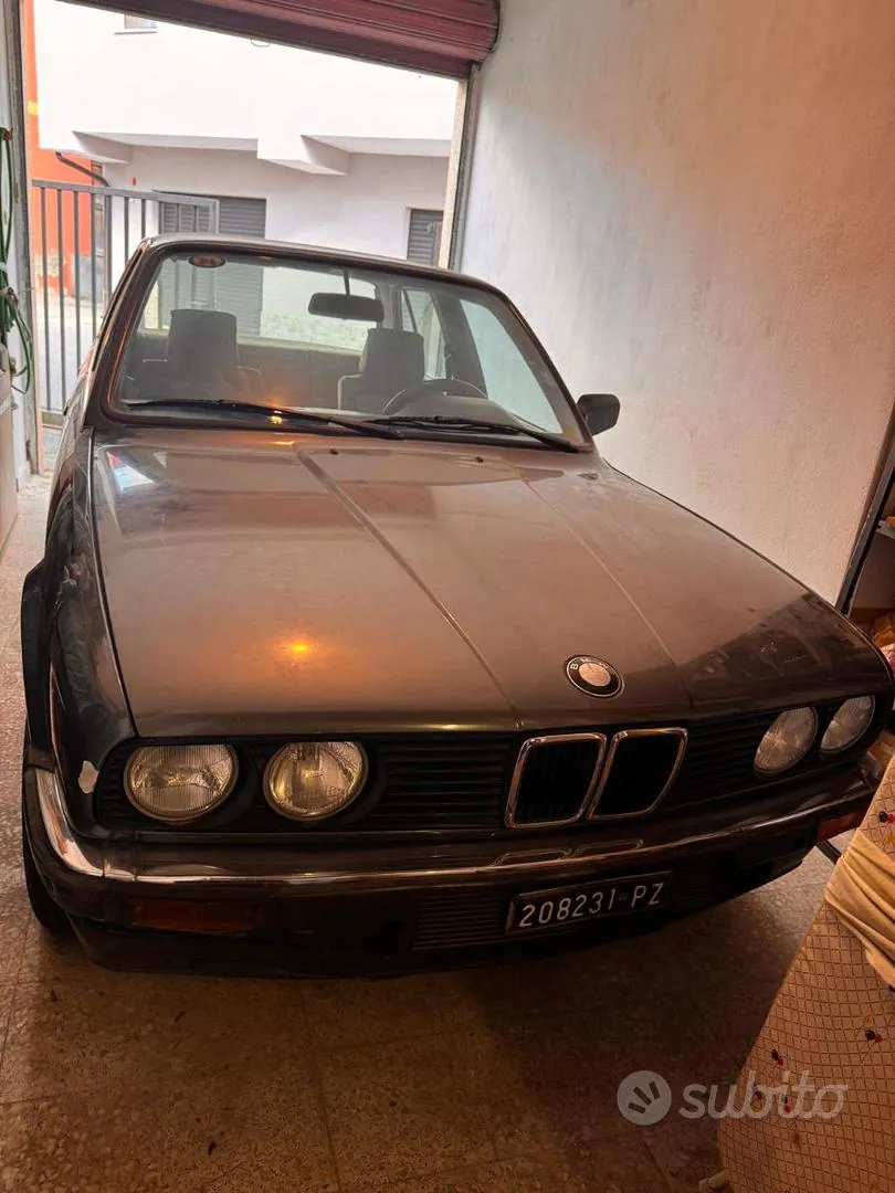 BMW 318 1985 photo 3