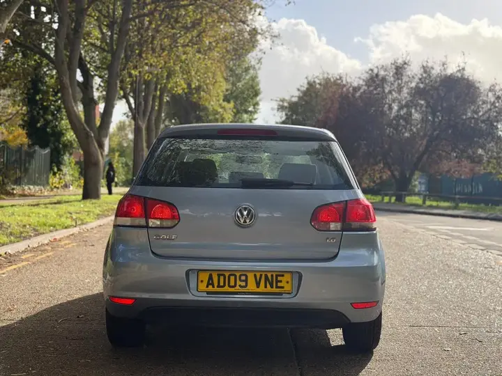 Volkswagen Golf 2009 photo 4