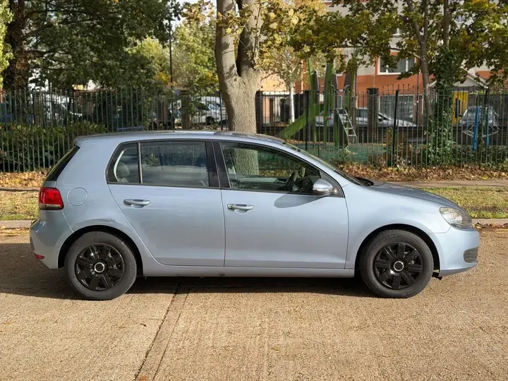 Volkswagen Golf 2009 photo 5