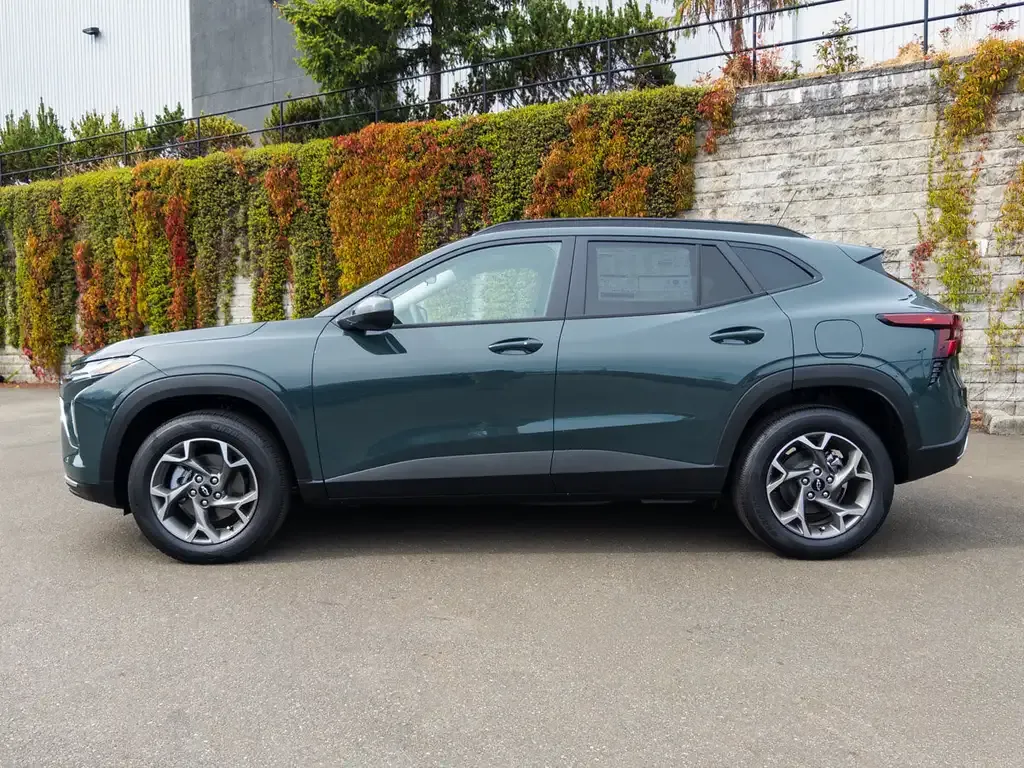 Chevrolet Trax 2026 photo 2