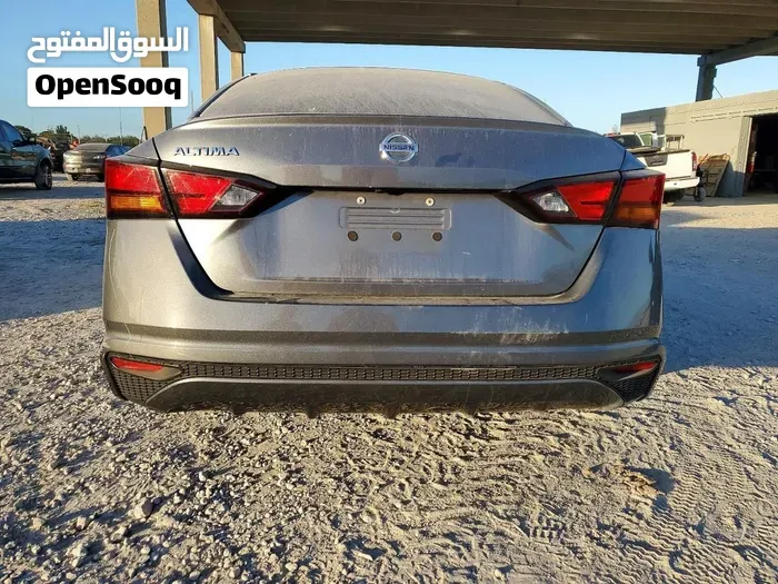 Nissan Altima 2022 photo 3