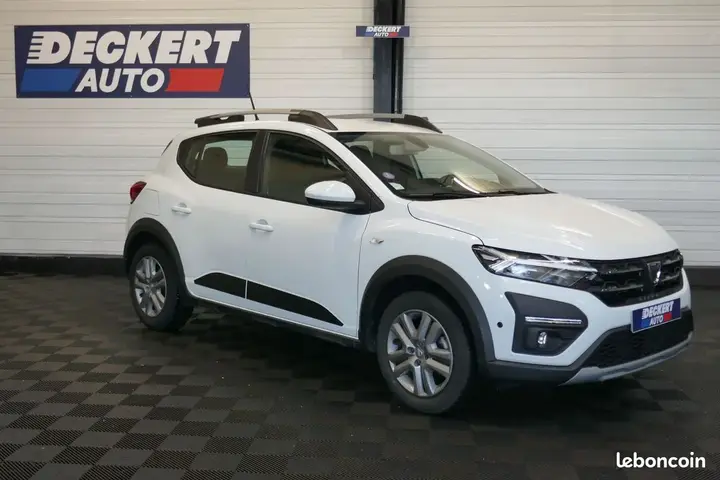 Dacia Sandero 2022 photo 2