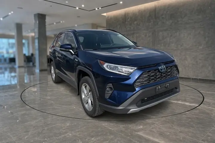 Toyota Rav4 2021 photo 3