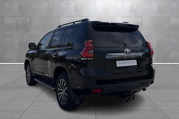 Toyota Land Cruiser 2022 photo 3