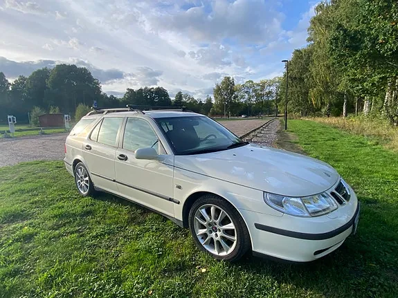 Saab 9-5 2004 photo 2
