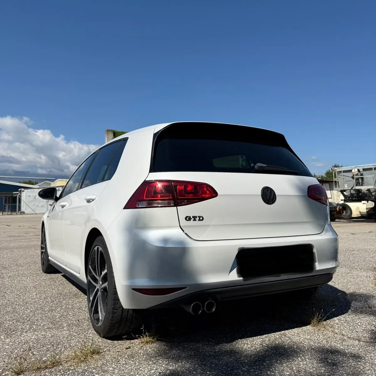 Volkswagen Golf 2013 photo 3