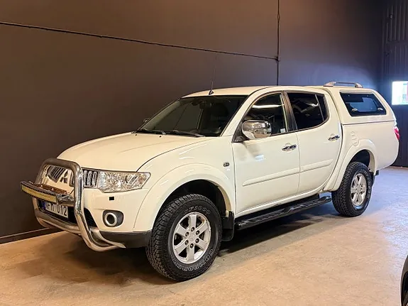 Mitsubishi L200 2013 photo 2