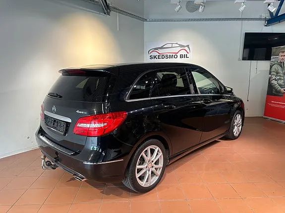 Mercedes-Benz B220