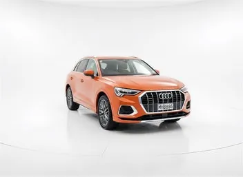 Audi Q3 2019 photo 2